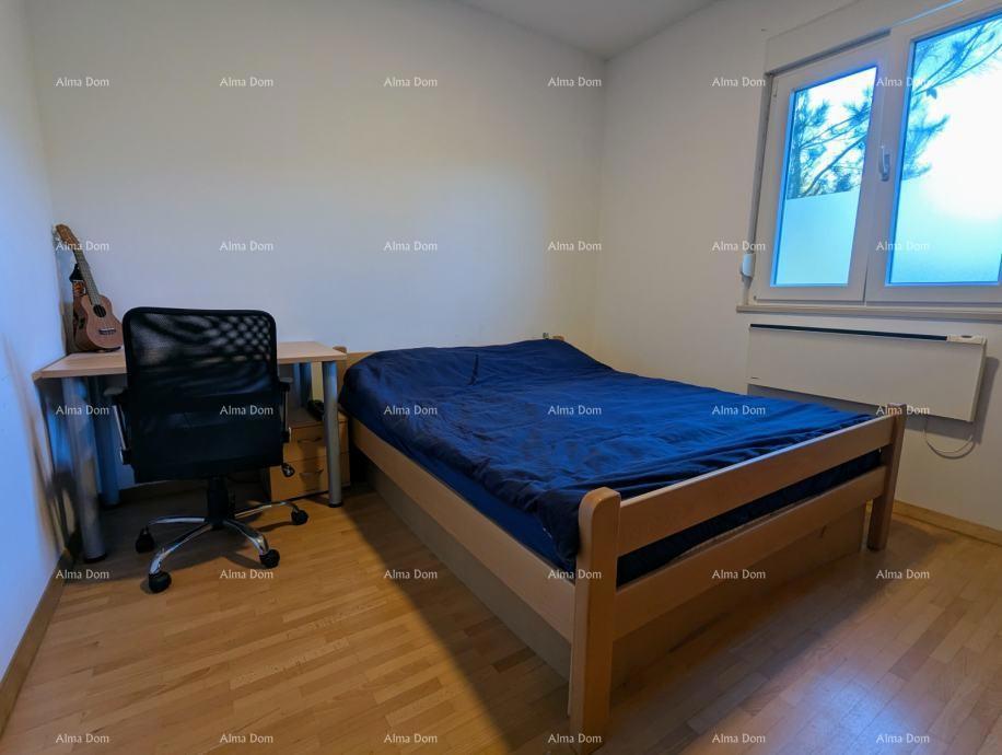 LABIN, Appartamento con vista mare e giardino