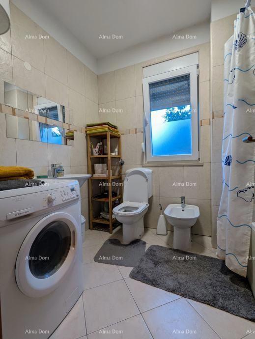 LABIN, Appartamento con vista mare e giardino