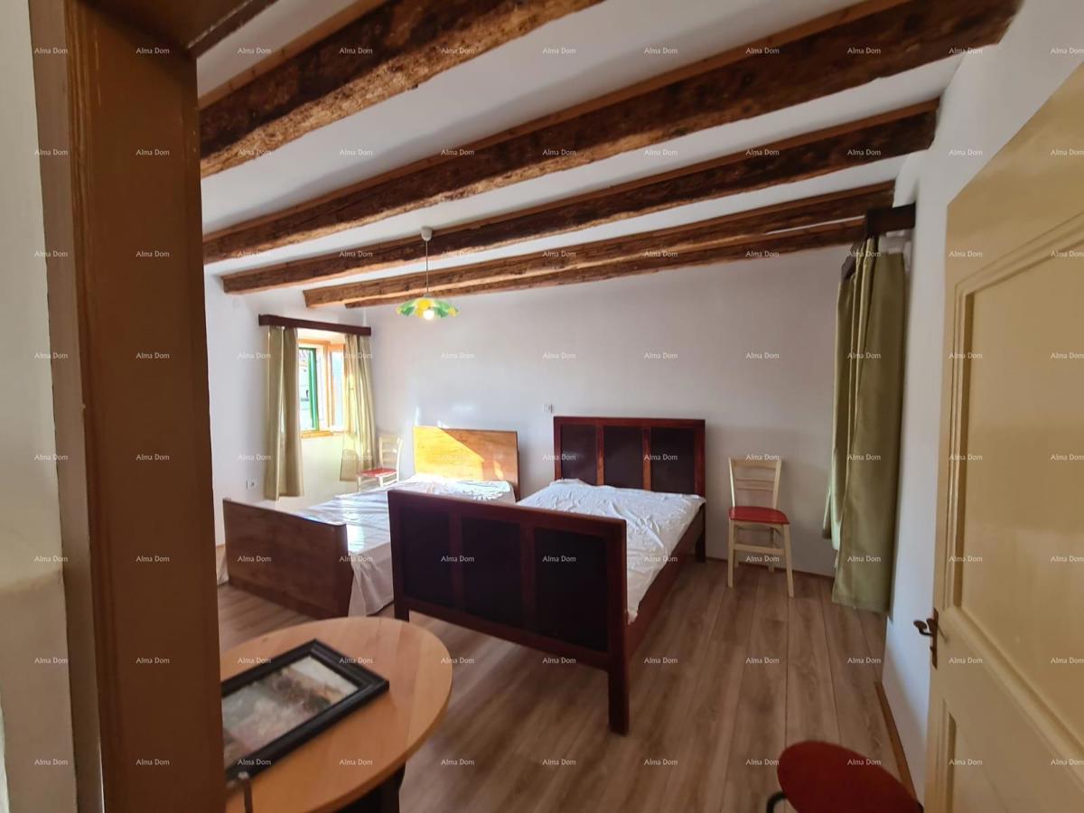 Vendita - Bellissima casa ristrutturata in Istria, nel centro di Marčana!