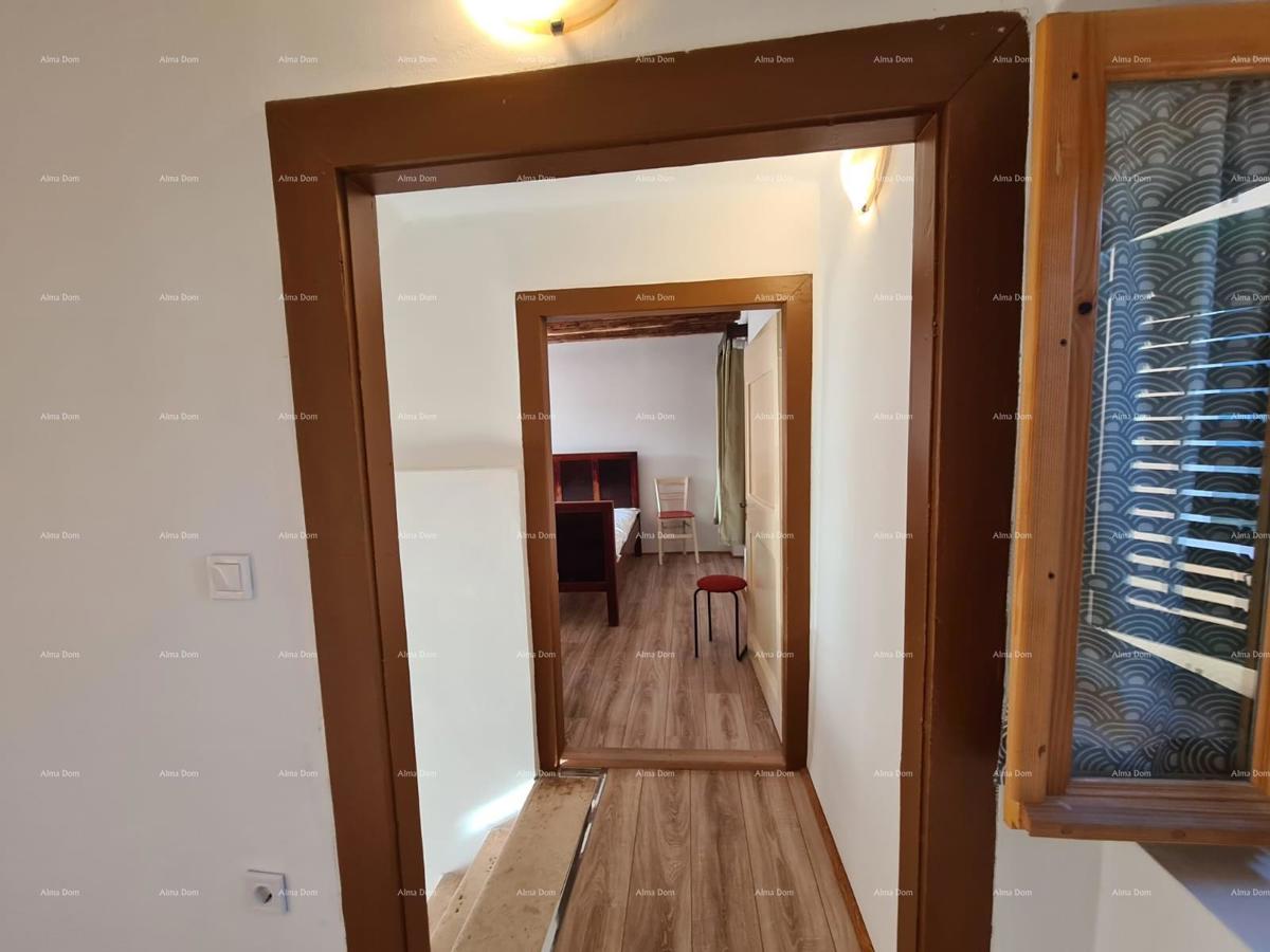 Vendita - Bellissima casa ristrutturata in Istria, nel centro di Marčana!