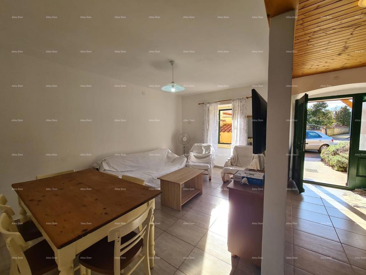 Vendita - Bellissima casa ristrutturata in Istria, nel centro di Marčana!