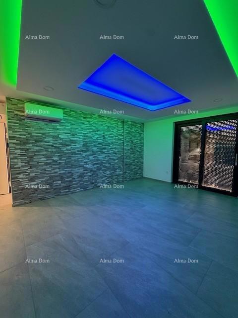 Nuovo edificio con 2 appartamenti, piscina e vista mare. Medulin!