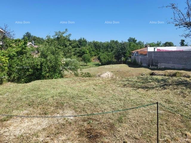 Nova Vas – Terreno edificabile di 918 m² con progetto e permesso