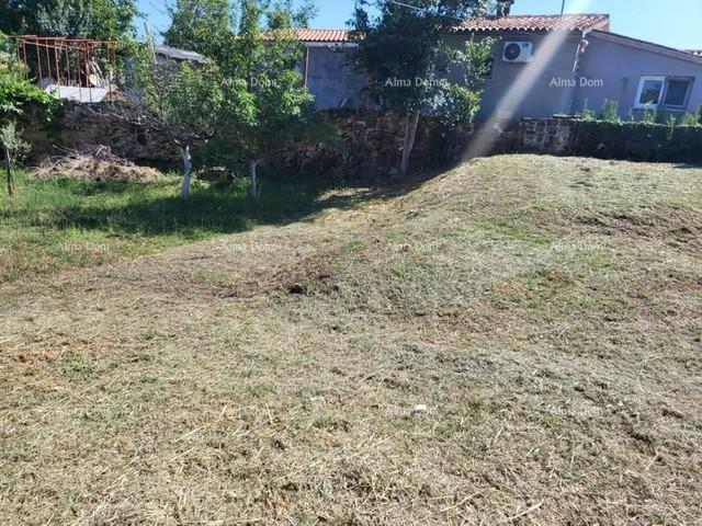 Nova Vas – Terreno edificabile di 918 m² con progetto e permesso