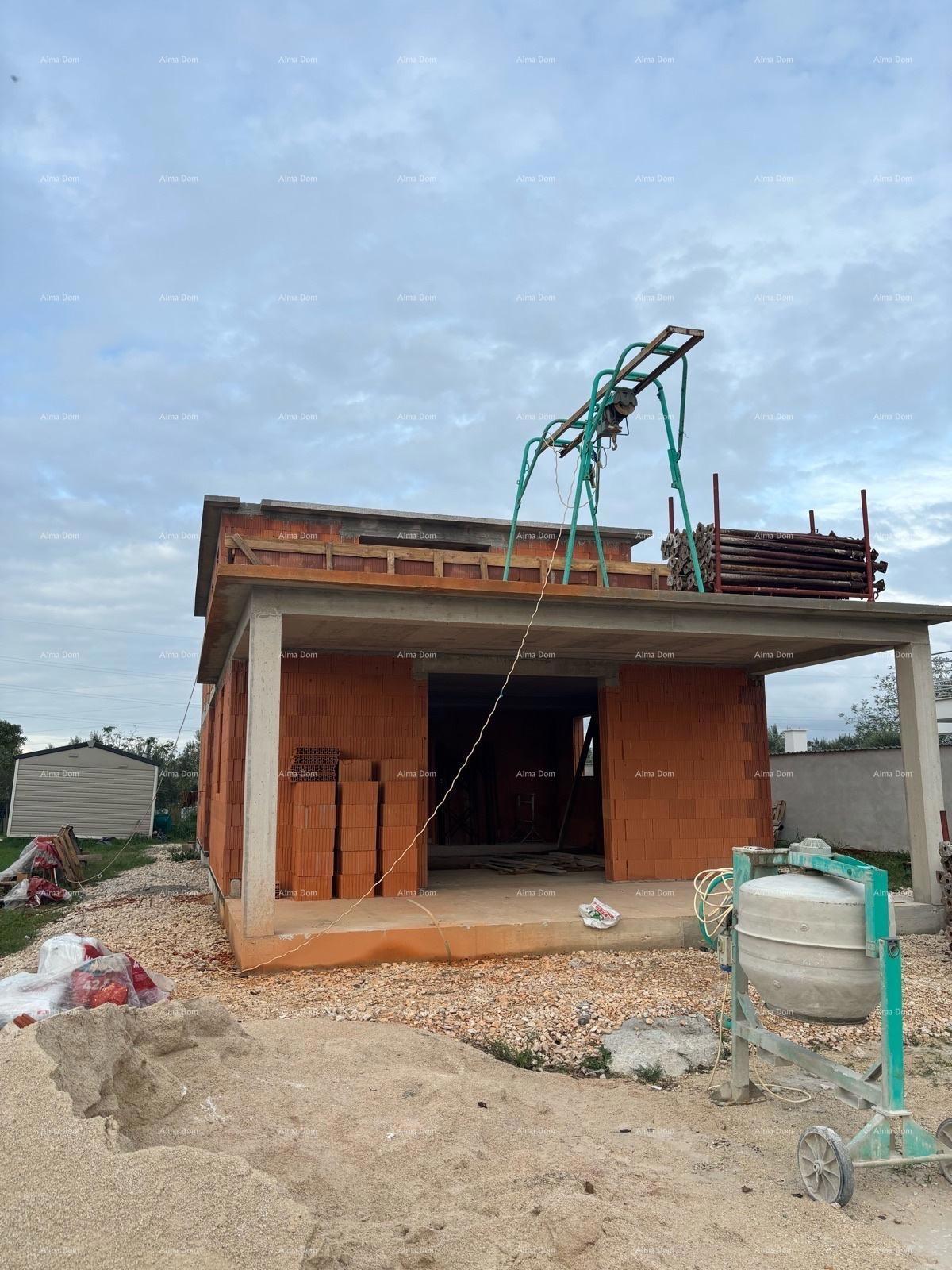 Vendita di una casa in costruzione con bella vista panoramica, Umago!