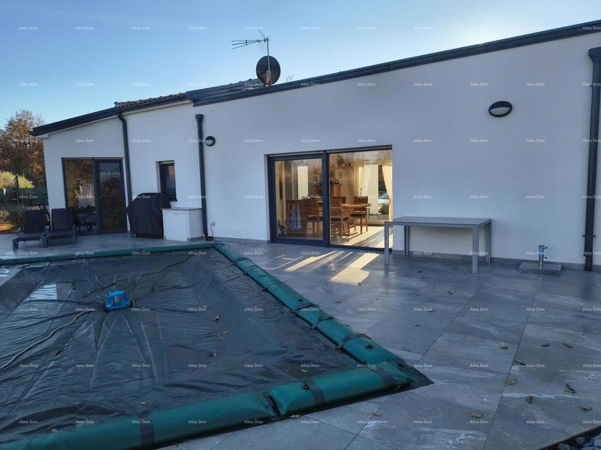 Casa unifamiliare con piscina!