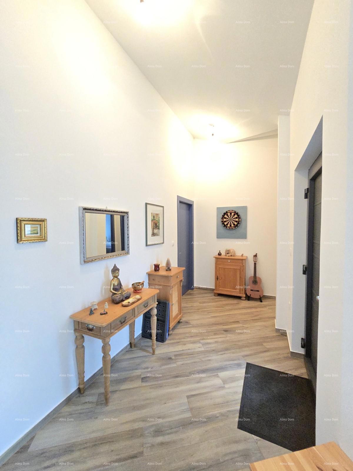 Casa unifamiliare con piscina!