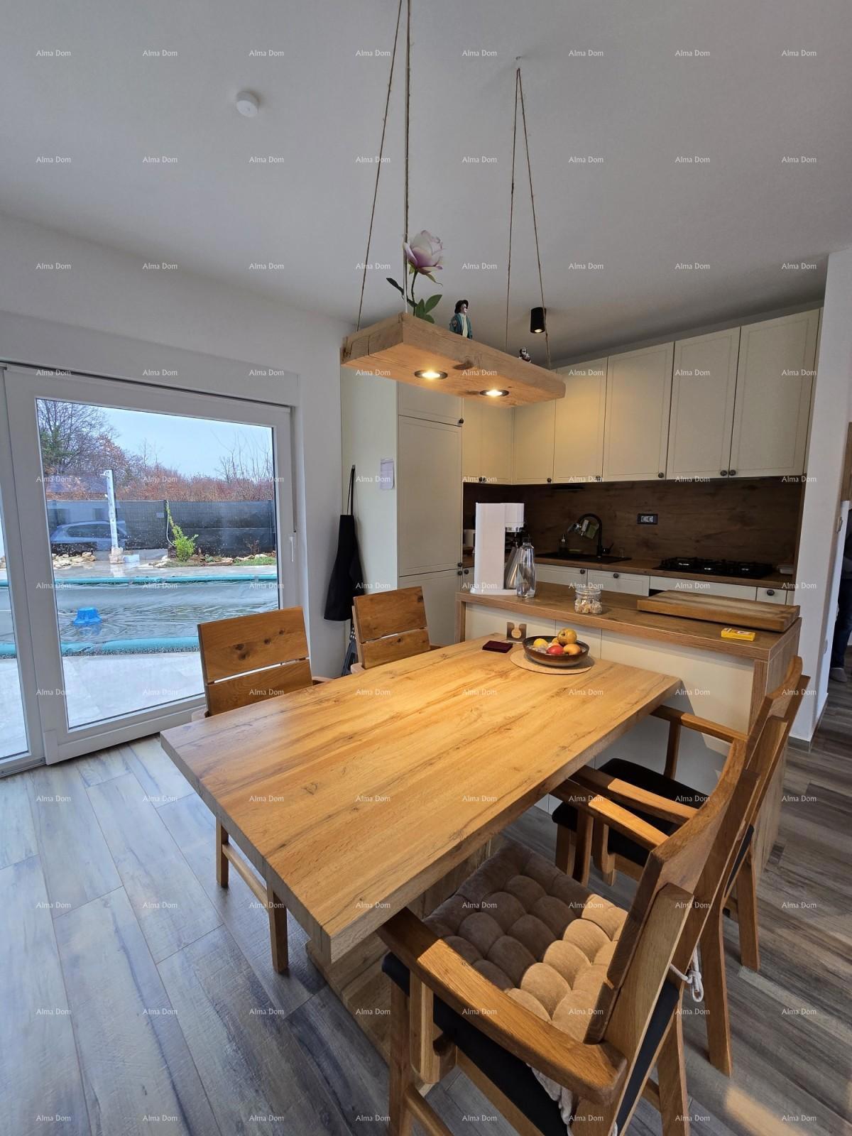 Casa unifamiliare con piscina!