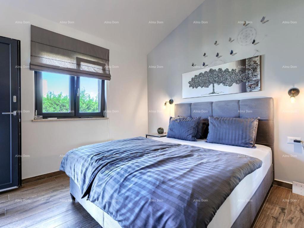 In vendita villa di lusso con piscina in un'oasi verde nei dintorni di Labin