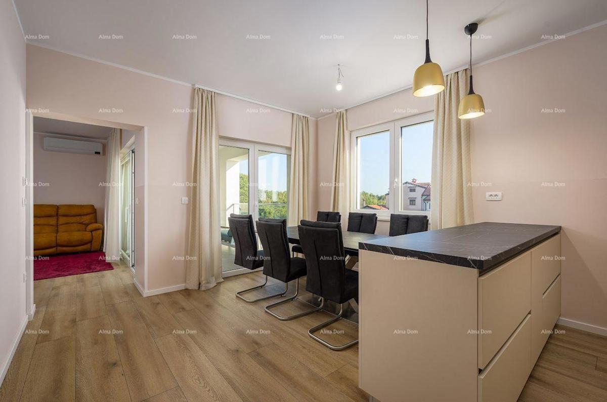 Appartamento in vendita, Parenzo