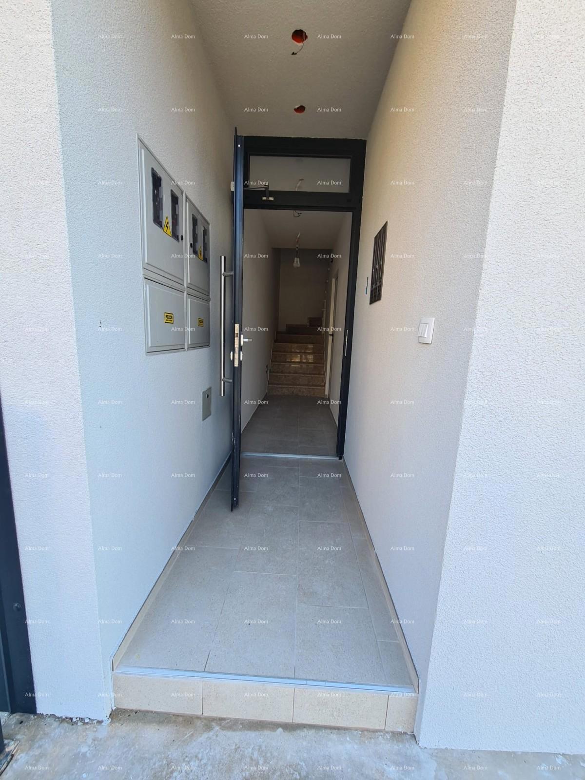 In italiano, il titolo si traduce in: