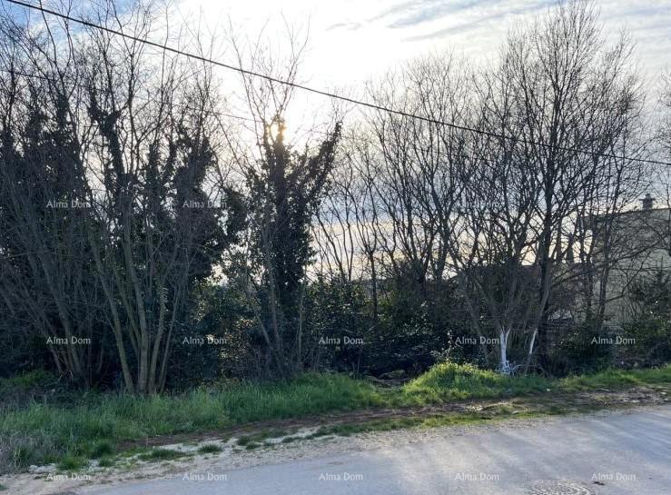 Terreno edificabile, 1.020 m², Umago