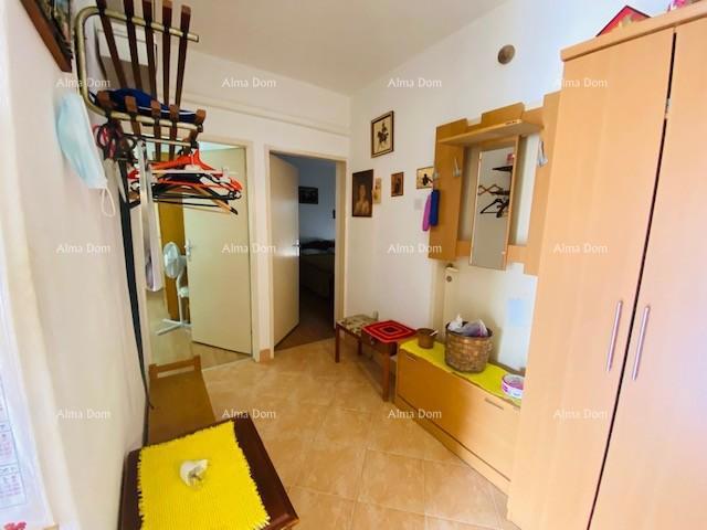 Casa spaziosa a Pola con grande cortile e numerose possibilità