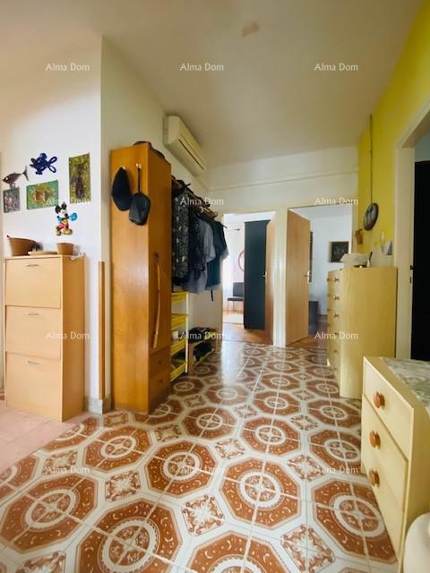 Casa spaziosa a Pola con grande cortile e numerose possibilità