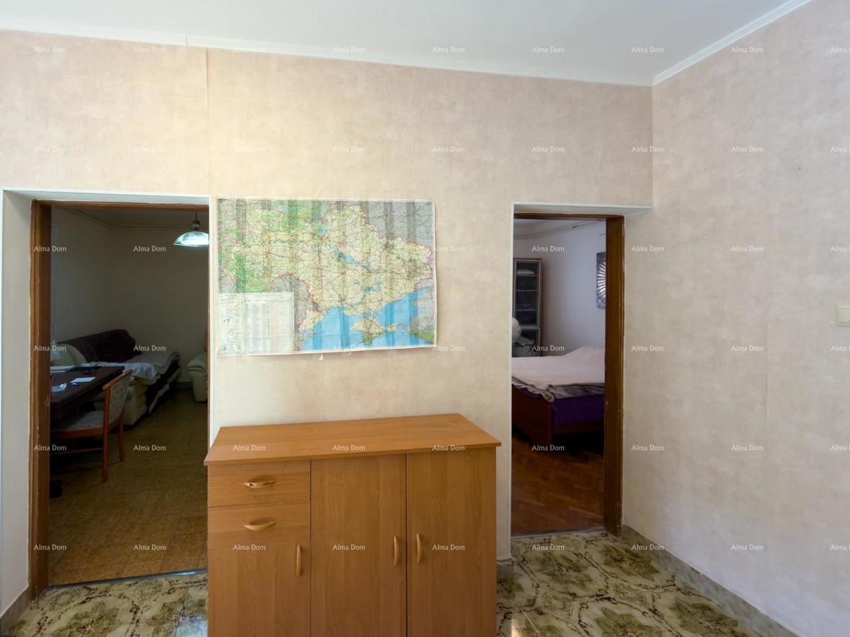 Ližnjan, casa ristrutturata e completamente arredata con garage e cantina