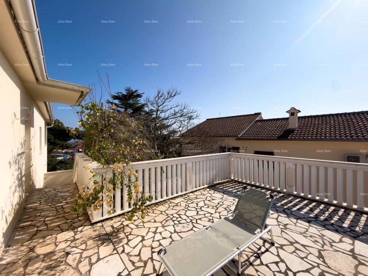 Ližnjan, casa ristrutturata e completamente arredata con garage e cantina