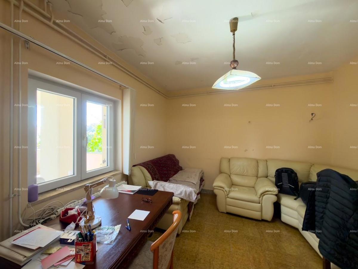 Ližnjan, casa ristrutturata e completamente arredata con garage e cantina