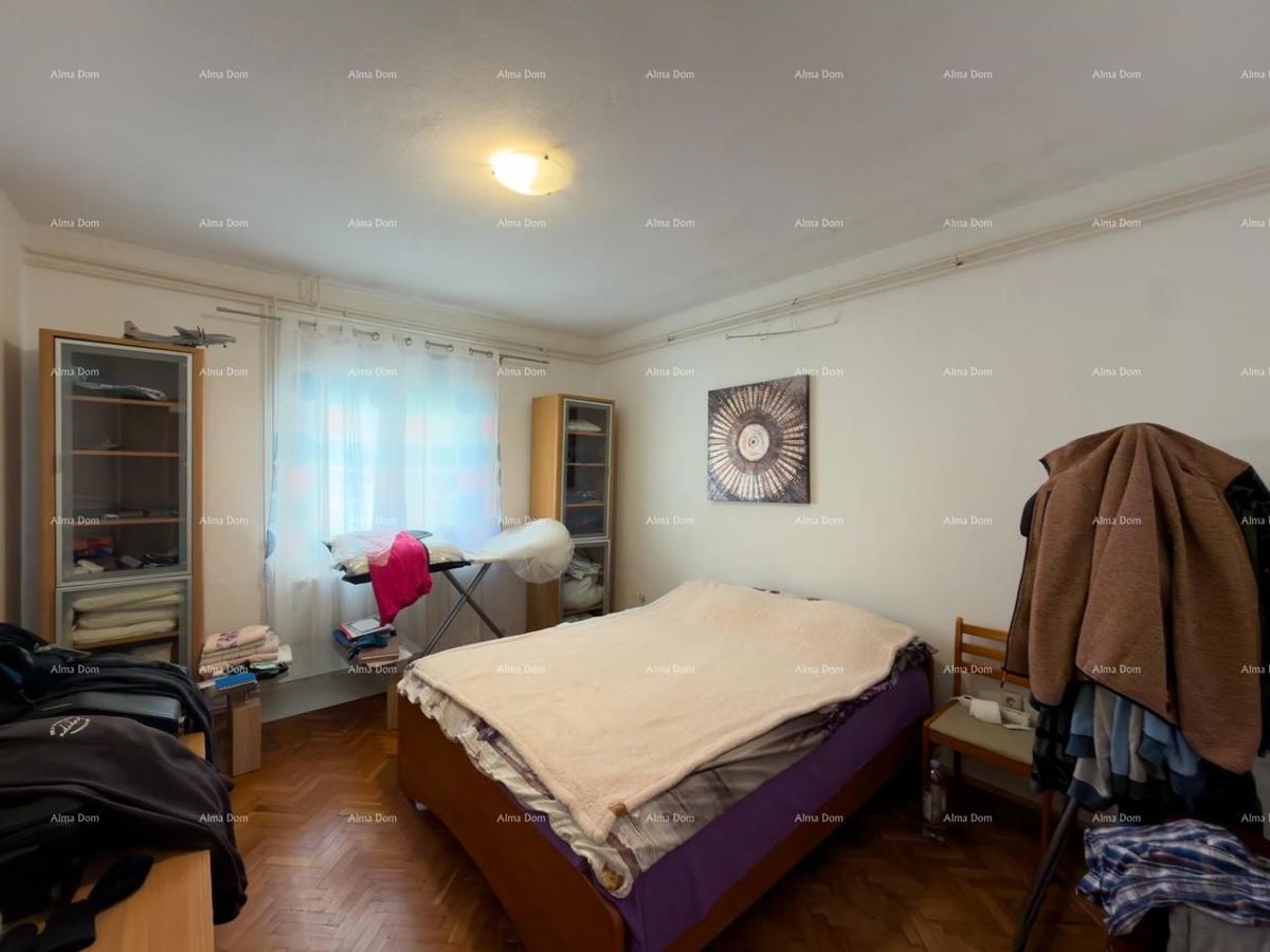 Ližnjan, casa ristrutturata e completamente arredata con garage e cantina