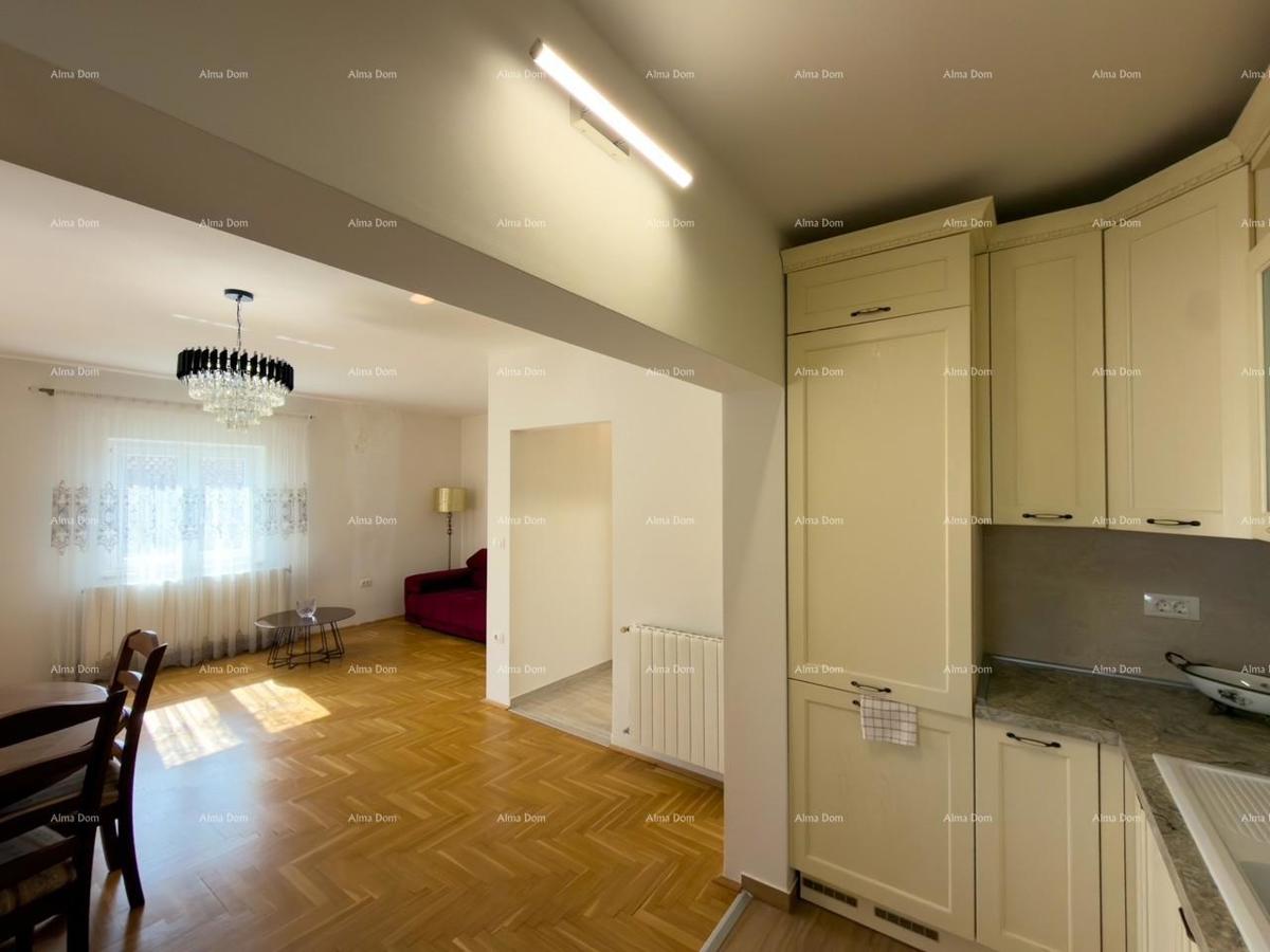 Ližnjan, casa ristrutturata e completamente arredata con garage e cantina