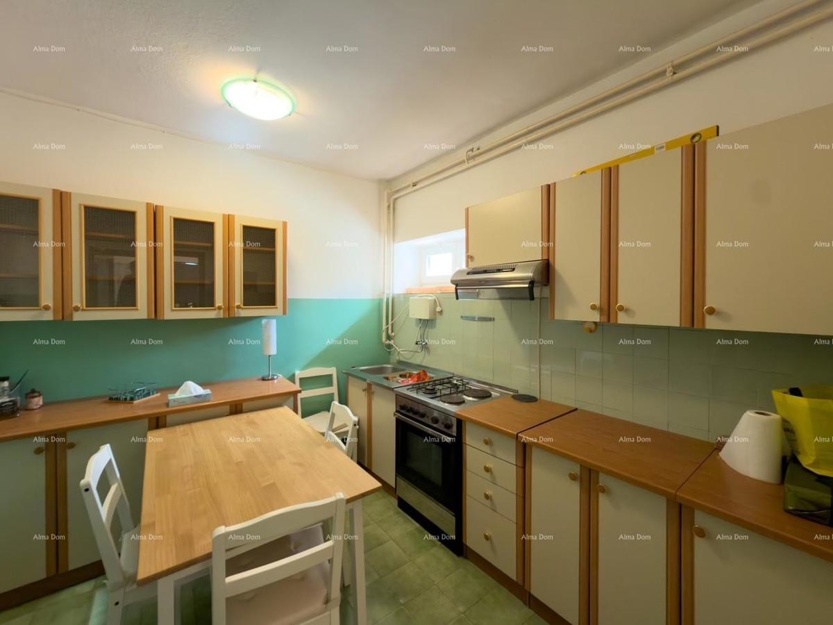 Ližnjan, casa ristrutturata e completamente arredata con garage e cantina