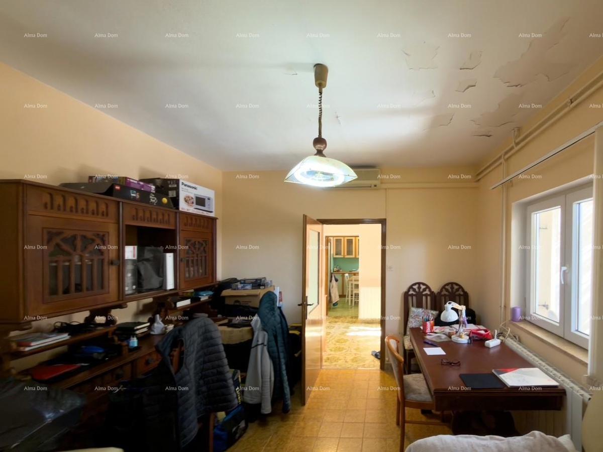 Ližnjan, casa ristrutturata e completamente arredata con garage e cantina