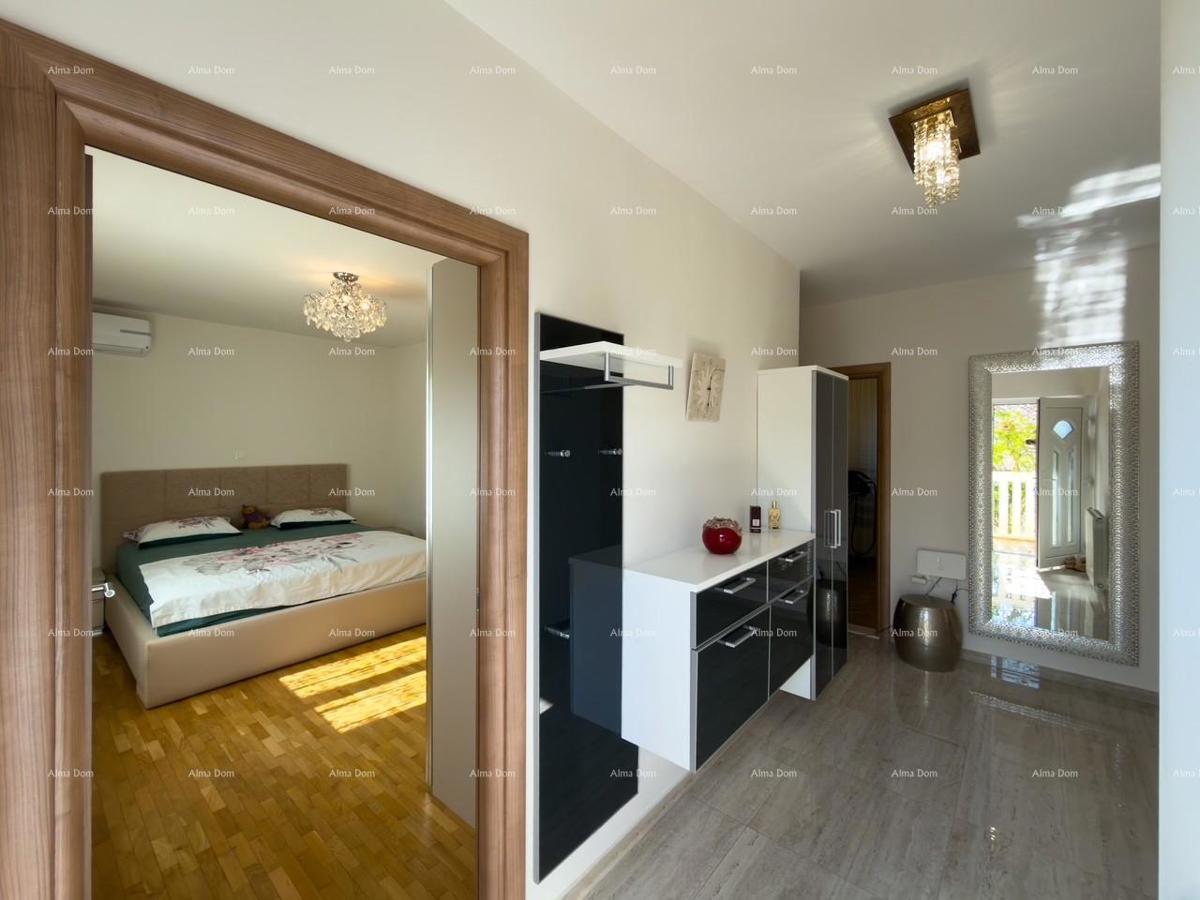 Ližnjan, casa ristrutturata e completamente arredata con garage e cantina