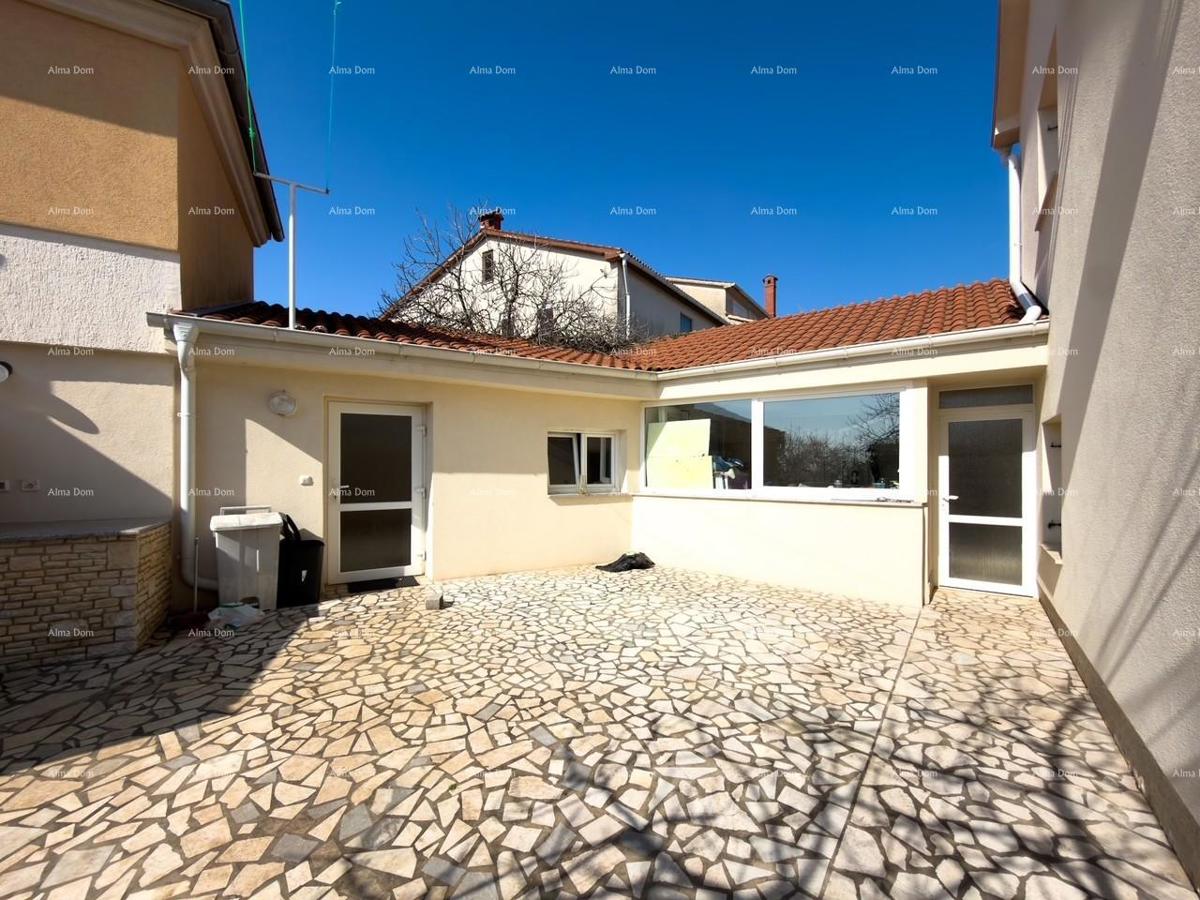 Ližnjan, casa ristrutturata e completamente arredata con garage e cantina