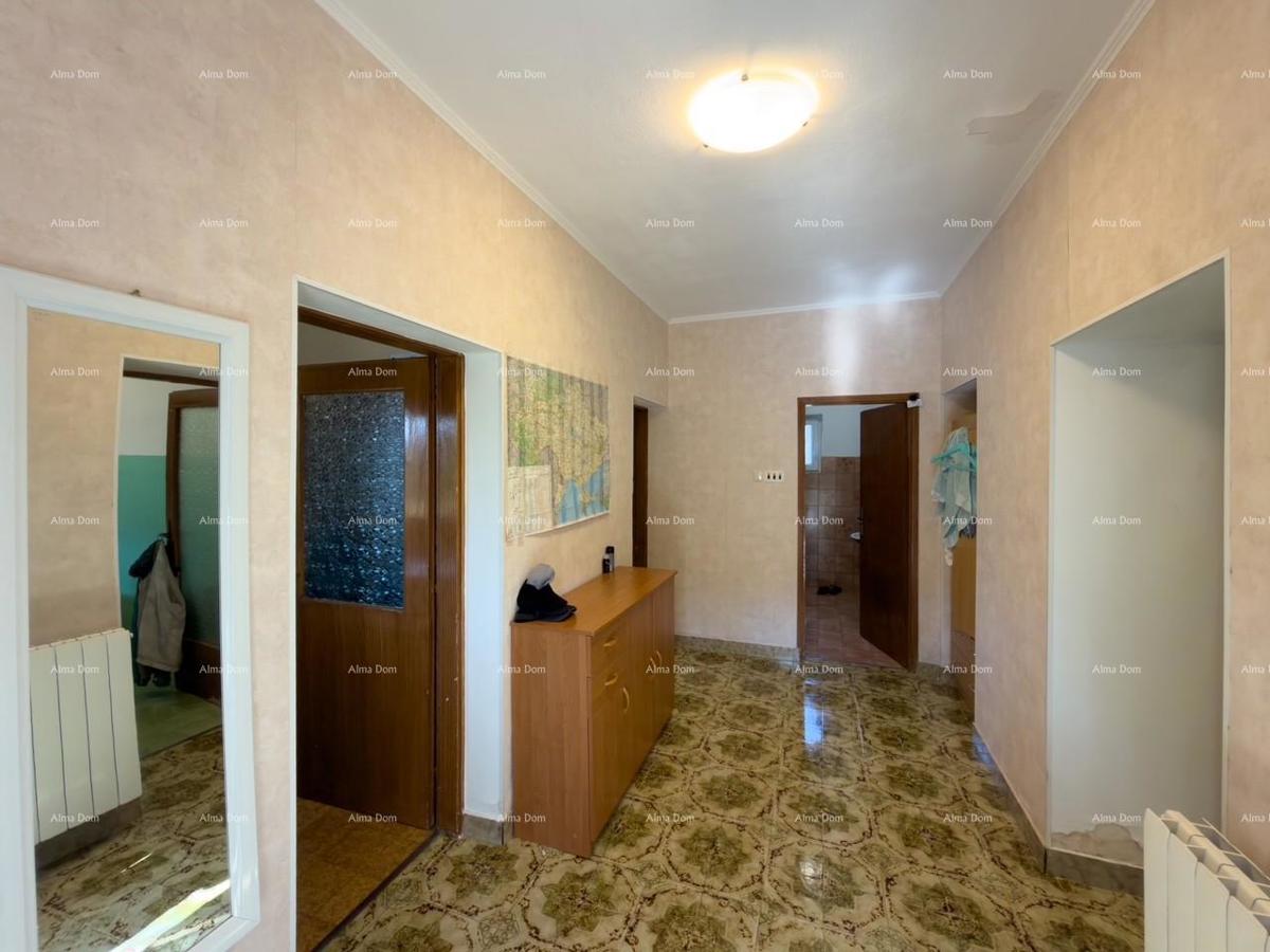 Ližnjan, casa ristrutturata e completamente arredata con garage e cantina