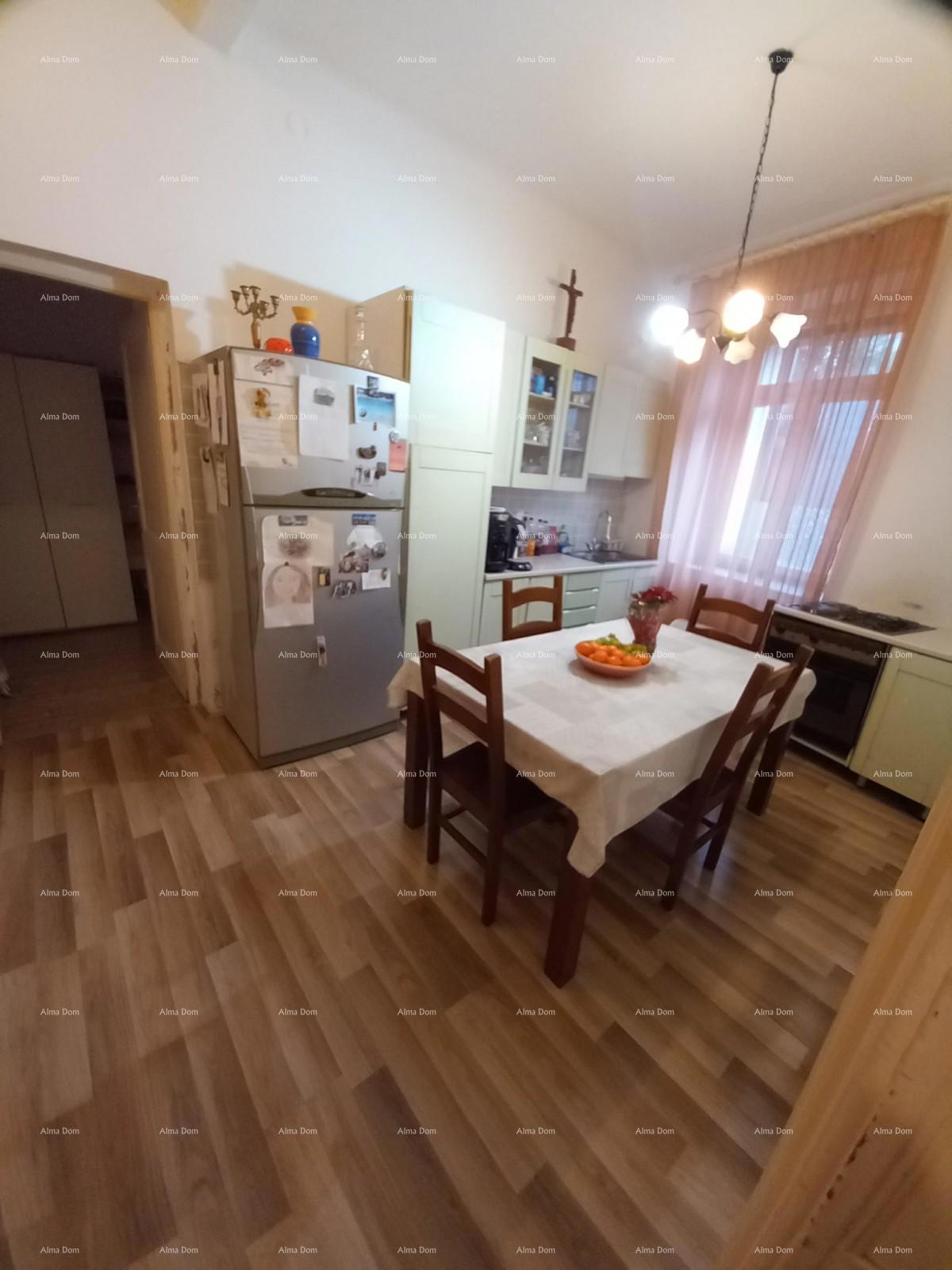 Appartamento in vendita a Pola, centro! Kaštel.