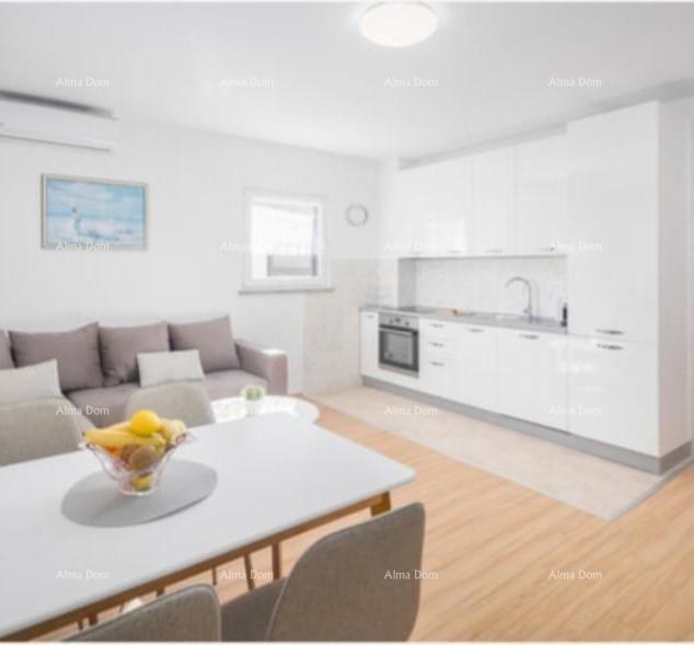 POREČ, Casa indipendente con piscina e 5 unità abitative