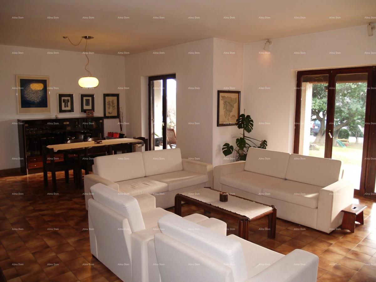 Ližnjan – Ampia casa familiare con grande potenziale