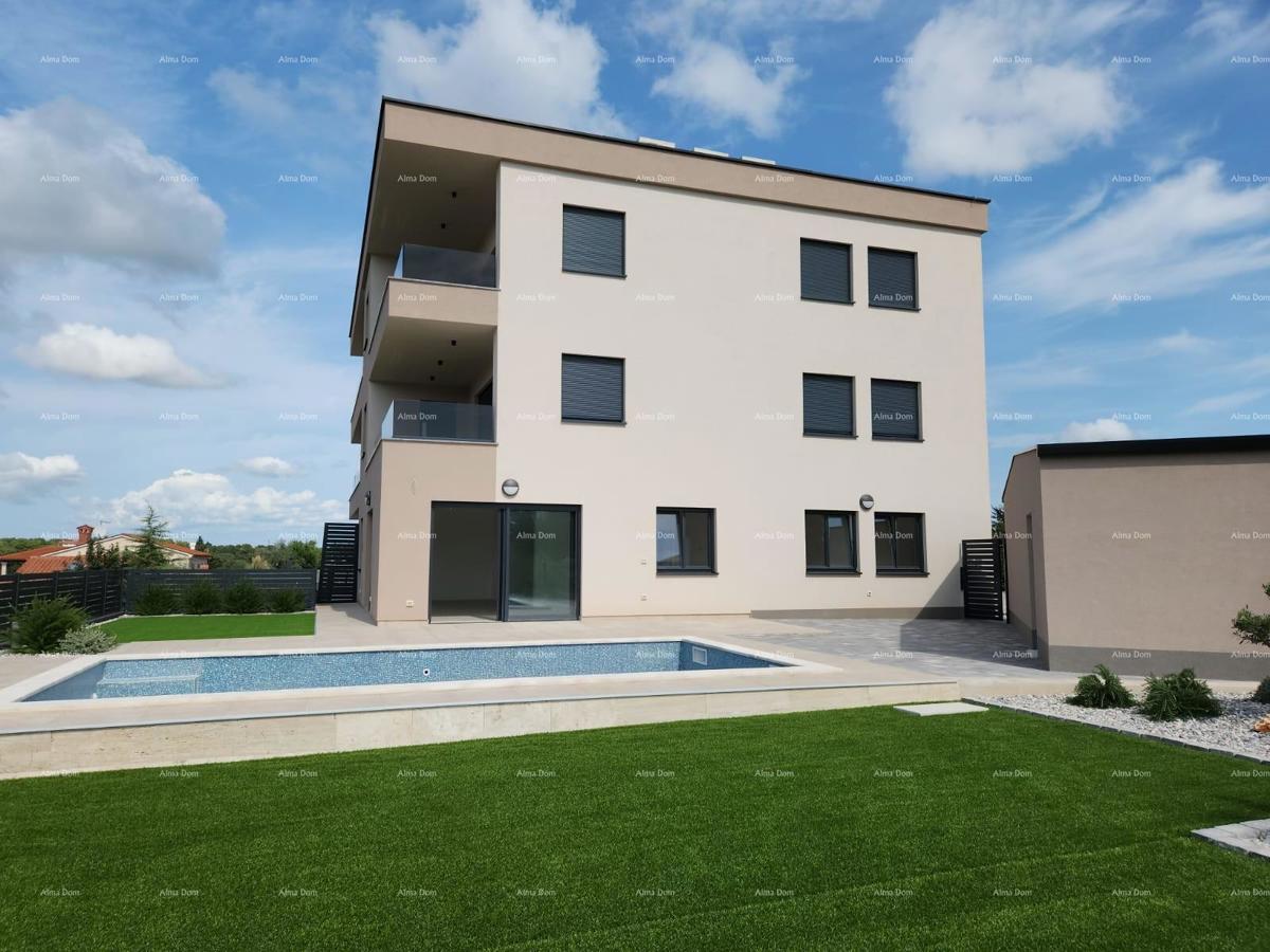 Moderna oasi con piscina e giardino privato a Banjole