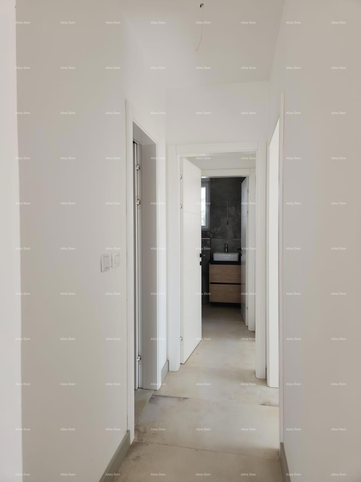 Moderna oasi con piscina e giardino privato a Banjole