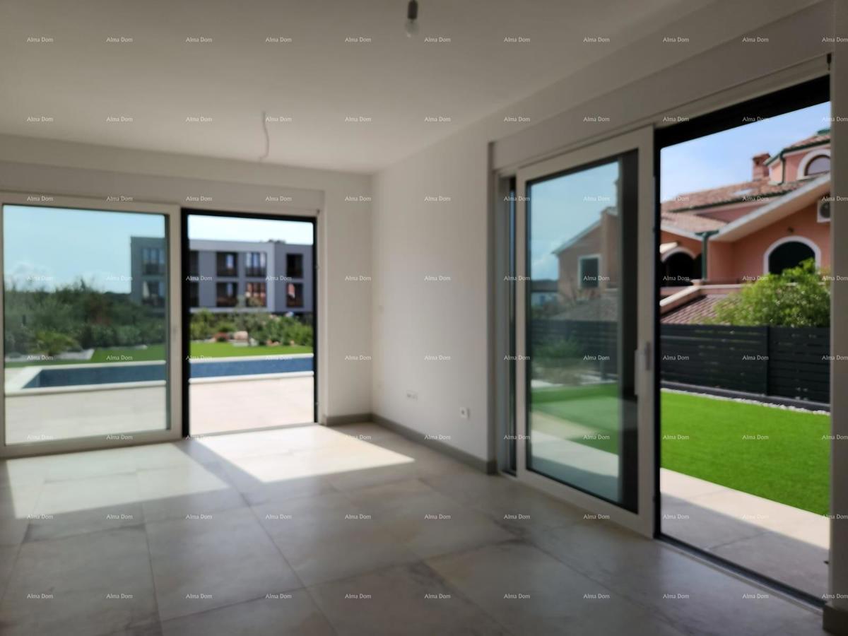 Moderna oasi con piscina e giardino privato a Banjole