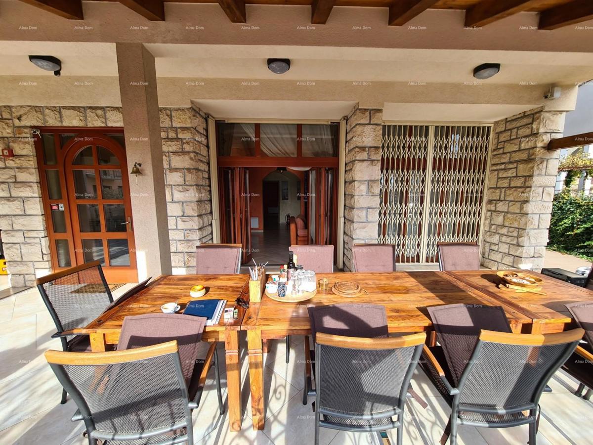 Pula. Zelenika! Casa indipendente! 50 metri dalla spiaggia! Vista mare!