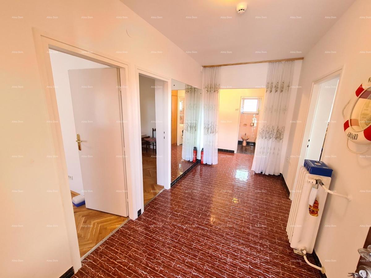 Pula. Zelenika! Casa indipendente! 50 metri dalla spiaggia! Vista mare!