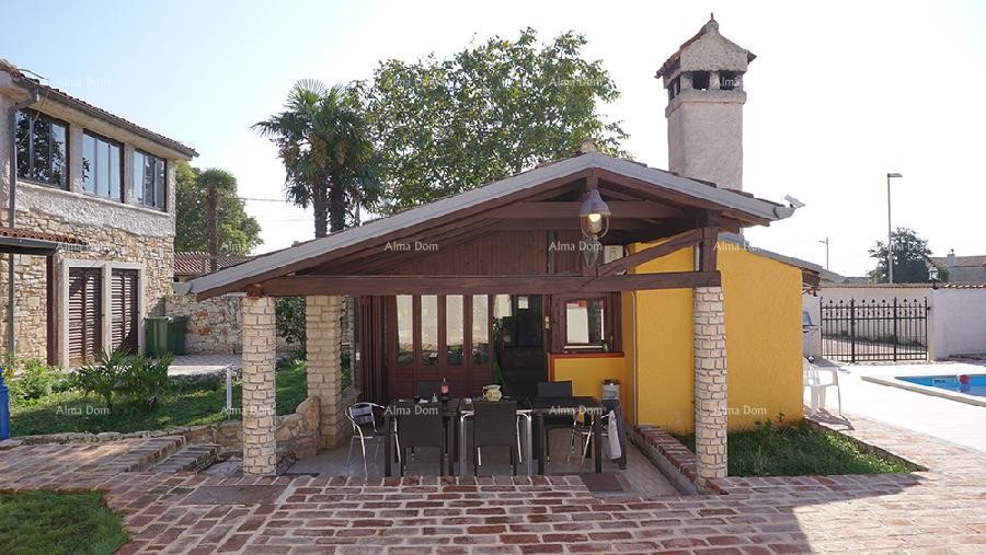 Casa con ristorante vicino Ližnjan - Ottimo investimento!