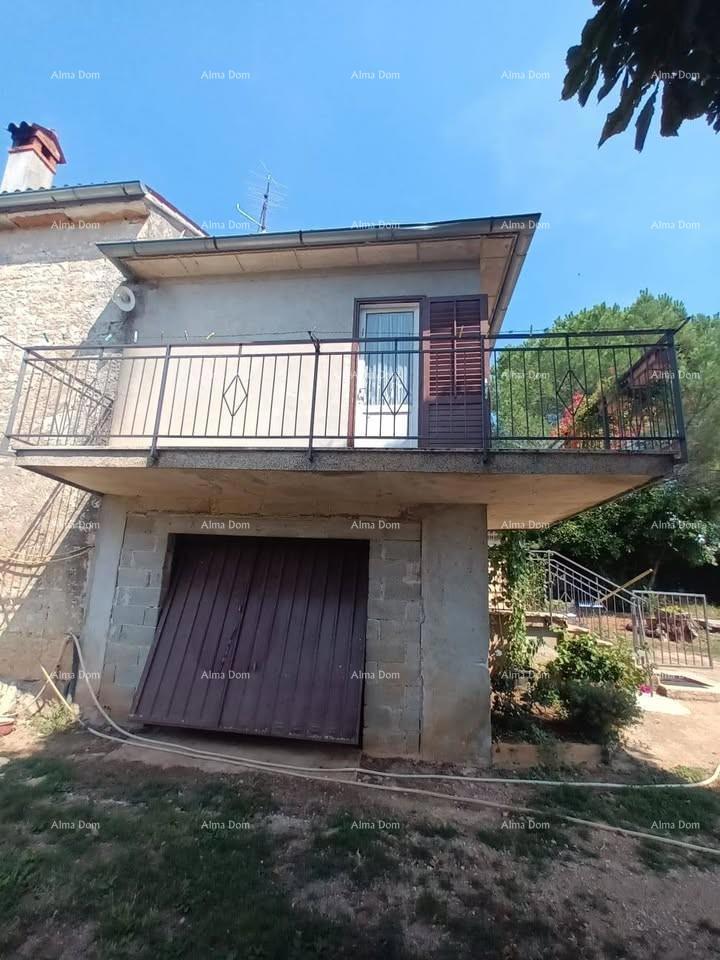 Vendiamo un'autentica casa in pietra a Stranići, Sveti Lovreč.