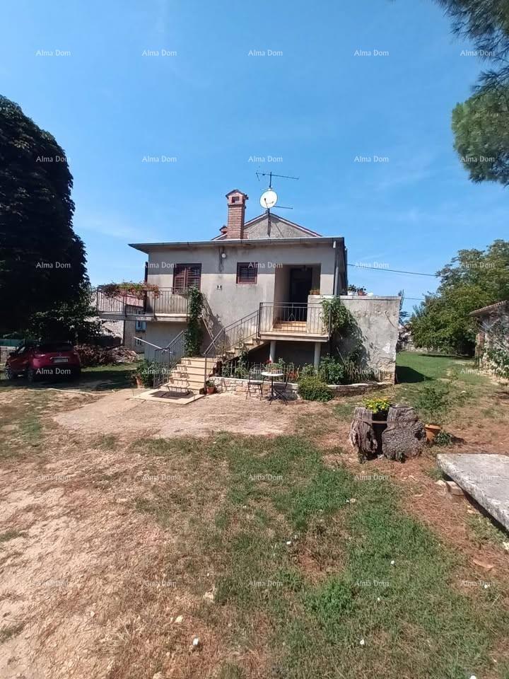 Vendiamo un'autentica casa in pietra a Stranići, Sveti Lovreč.