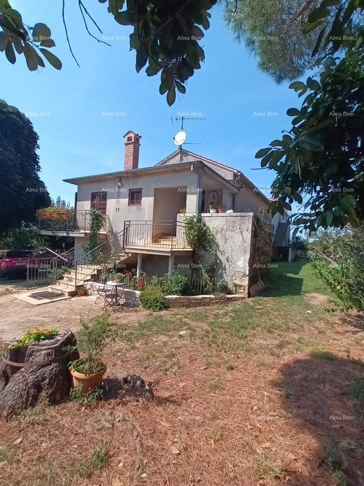 Vendiamo un'autentica casa in pietra a Stranići, Sveti Lovreč.