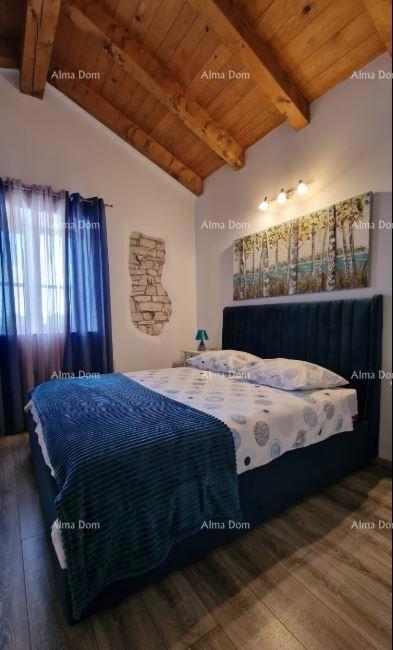 Casa in pietra d'Istria ristrutturata con piscina