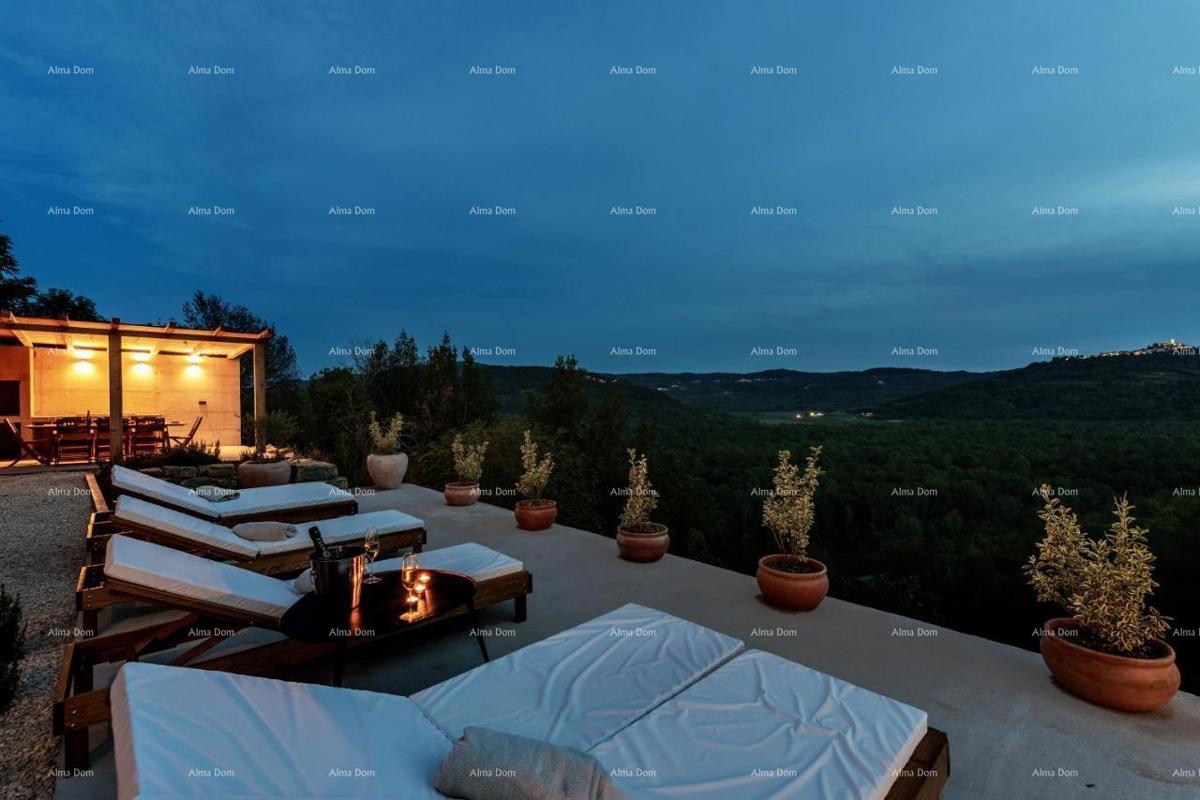 Lussuosa villa con vista su Motovun!