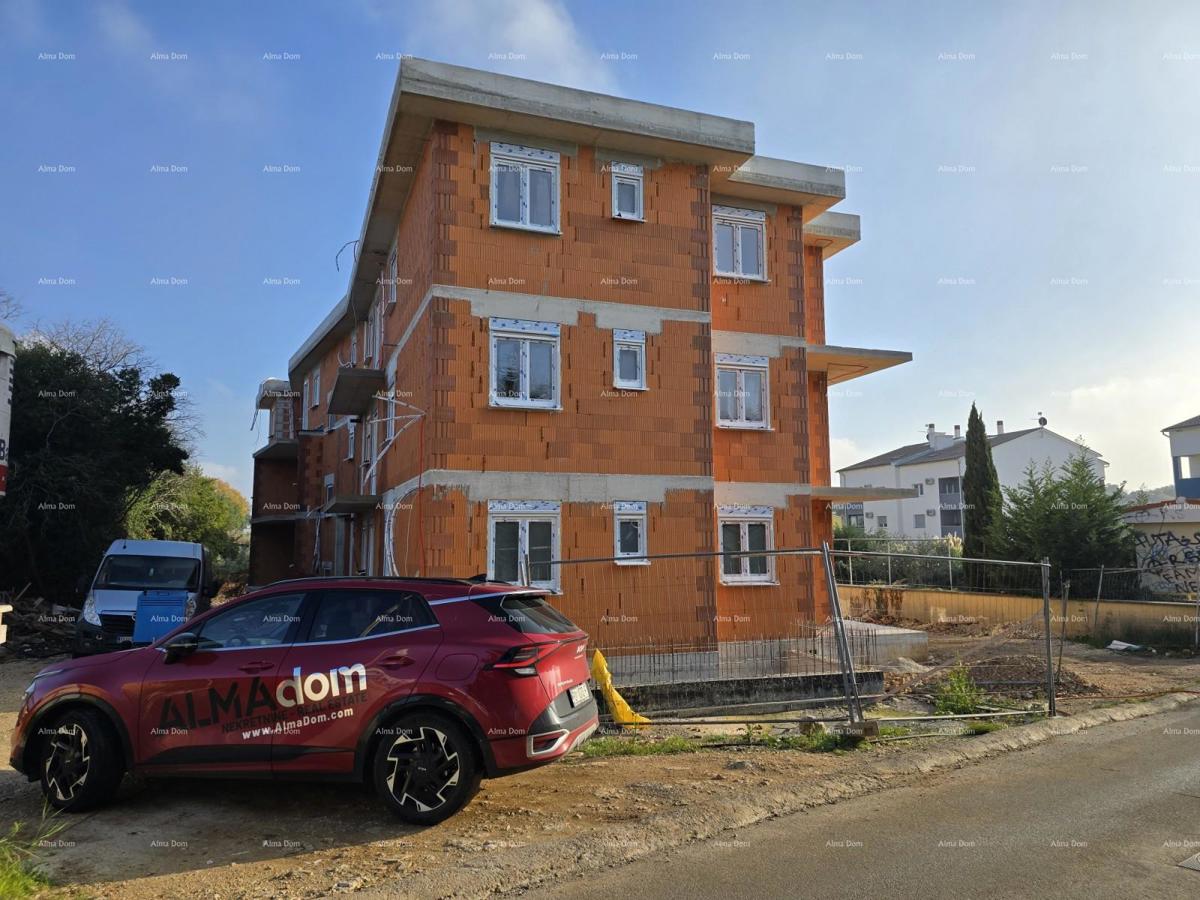 In vendita appartamento in nuovo progetto residenziale con posto auto, Štinjan!