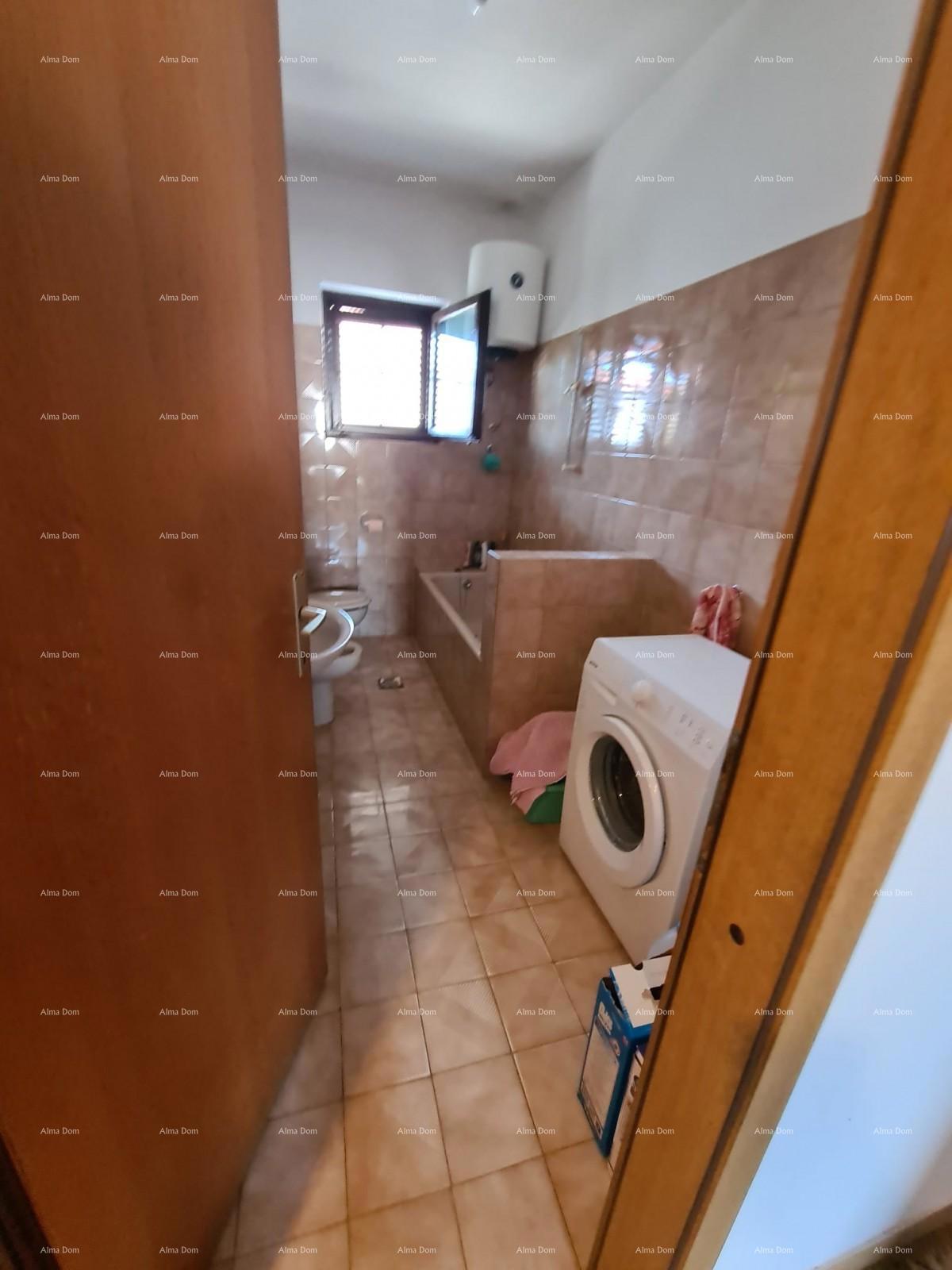 Vendita di una casa con due unità abitative, un fabbricato accessorio e un garage, Ližnjan!