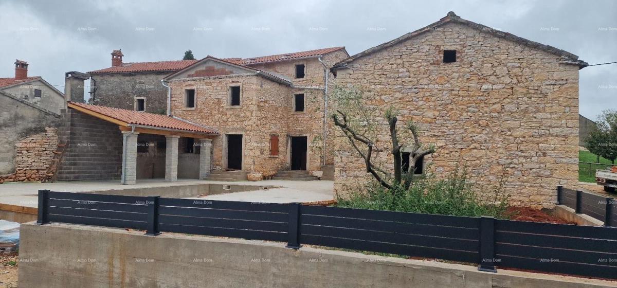 In vendita casa in ristrutturazione – Žminj