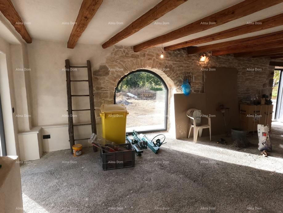 Casa in Pietra in Vendita