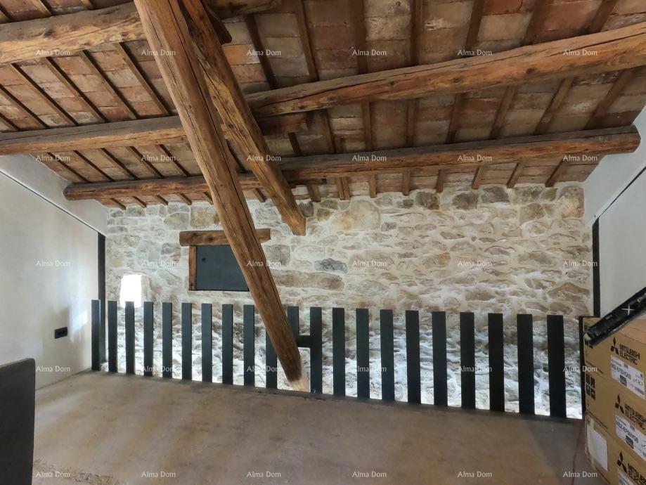 Casa in Pietra in Vendita