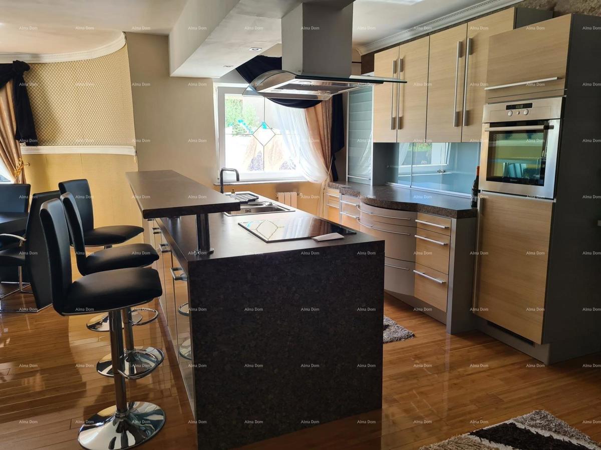 In vendita casa con piscina – Valtura