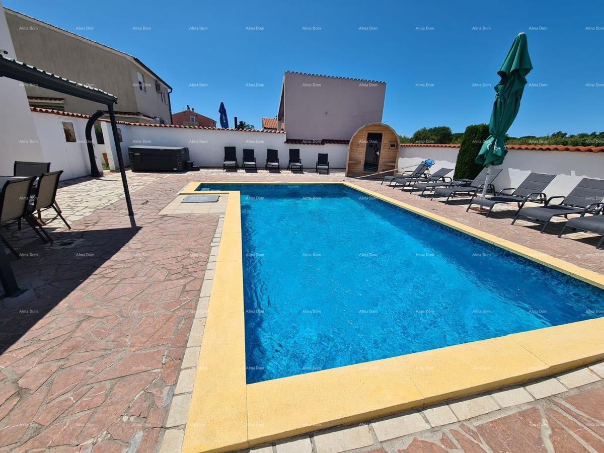 In vendita casa con piscina – Valtura