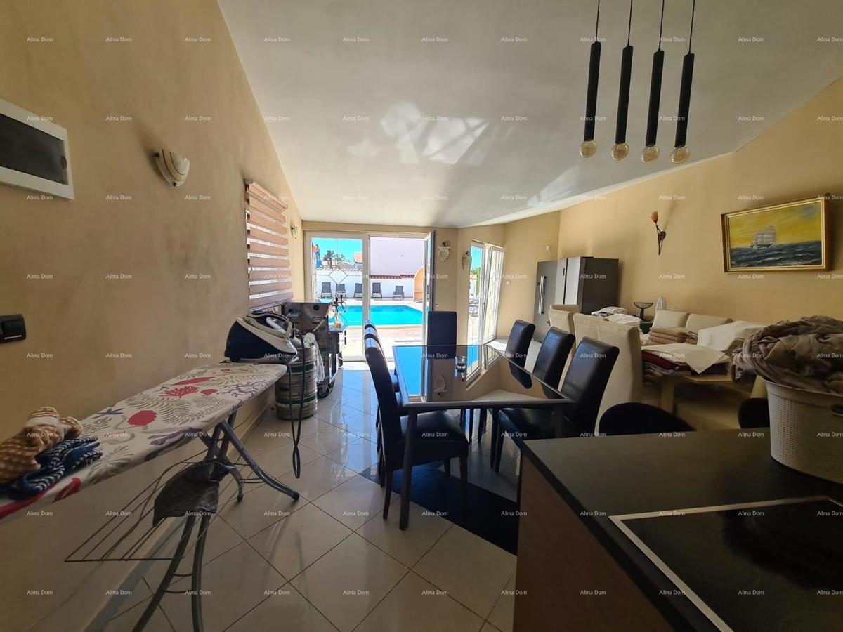 In vendita casa con piscina – Valtura